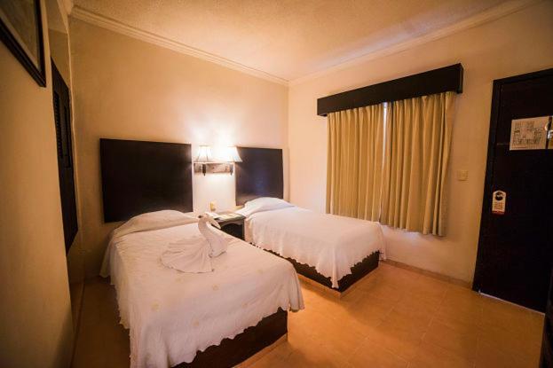 Hotel Marlon تْشيتومال المظهر الخارجي الصورة